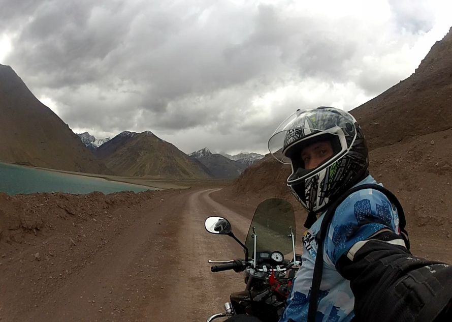 Дорога на El Yeso Дорога на El Yeso